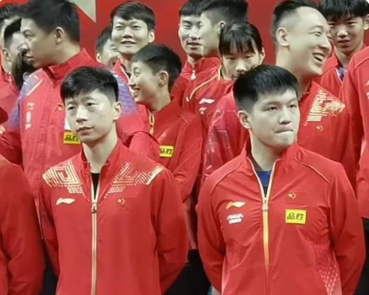 奥纳纳、皮克福德本赛季联赛完成6场零封，英超并列最多在英超第17轮比赛中，曼联门将奥纳纳和埃弗顿门将皮克福德皆完成零封。